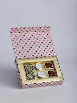 SMALL NUT GIFT BOX FEATURING INDUS ROSE