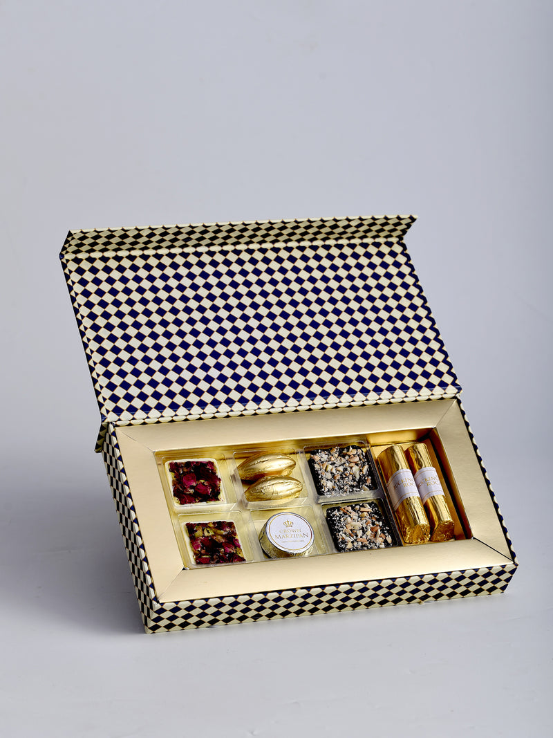 SMALL NUT GIFT BOX FEATURING  PRIDE OF INDIA