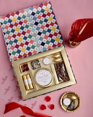 Large Nut Chocolate Gift Box Featuring Anarkali - Image 4